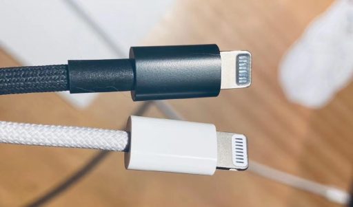 Fuga revela el cable Lightning trenzado del iPhone 12